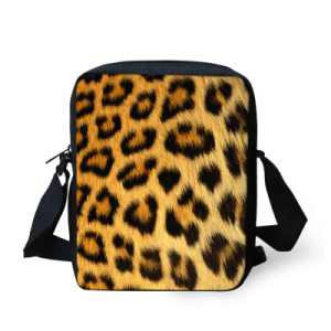 taska-pres-rameno-crossbody-chlupata-leopard