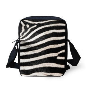 taska-pres-rameno-crossbody-chlupata-zebra-