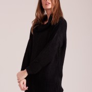 damsky-cerny-dlouhy-svetr-s-rolakem-moderni-2